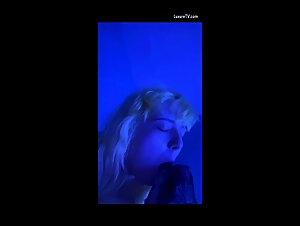 Thumb 9