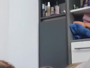 Thumb 7